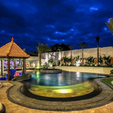 Kj Hotel Yogyakarta Eksteriør bilde