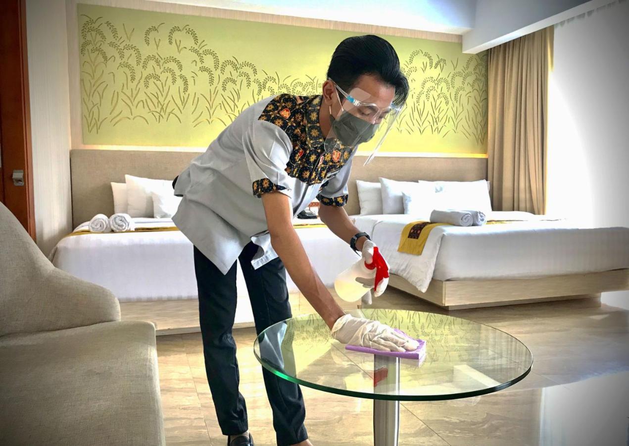 Kj Hotel Yogyakarta Eksteriør bilde