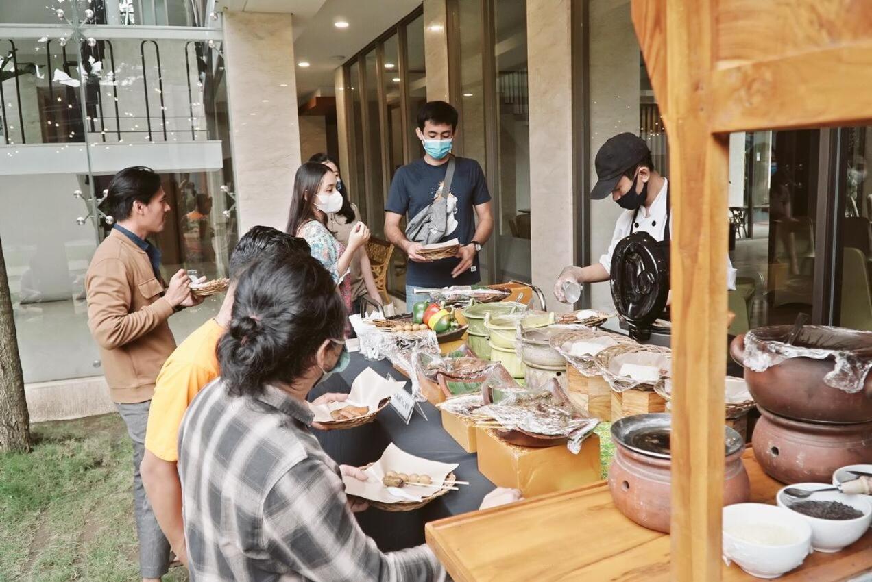 Kj Hotel Yogyakarta Eksteriør bilde