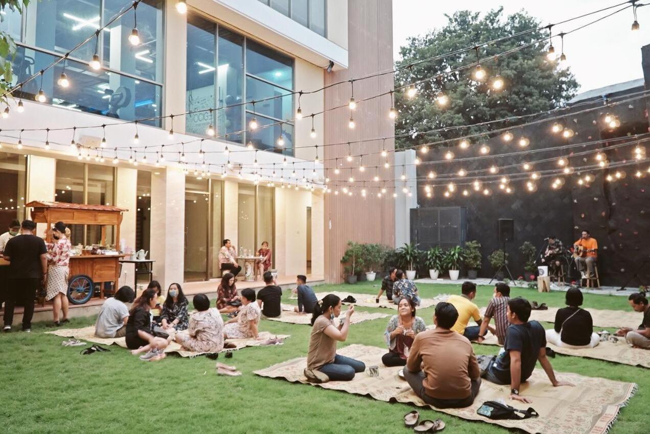 Kj Hotel Yogyakarta Eksteriør bilde