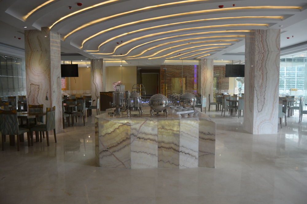 Kj Hotel Yogyakarta Eksteriør bilde