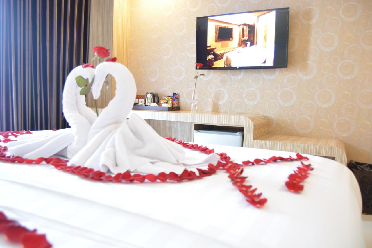 Kj Hotel Yogyakarta Eksteriør bilde
