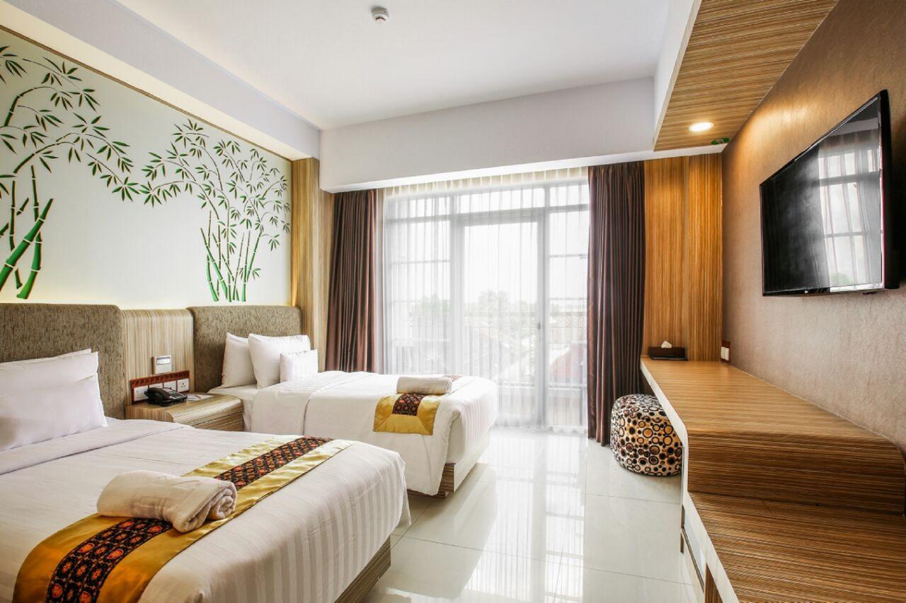 Kj Hotel Yogyakarta Eksteriør bilde