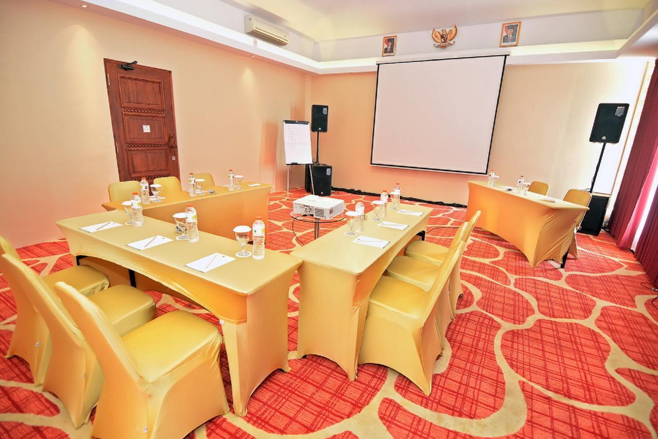 Kj Hotel Yogyakarta Eksteriør bilde