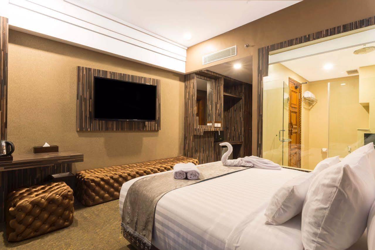 Kj Hotel Yogyakarta Eksteriør bilde