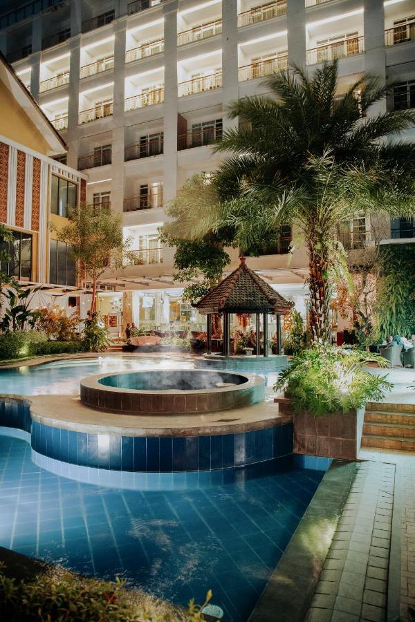 Kj Hotel Yogyakarta Eksteriør bilde